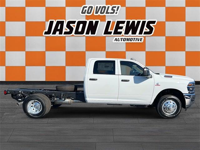 2026 RAM Ram 3500 Chassis Cab RAM 3500 TRADESMAN CREW CAB CHASSIS 4X4 60 CA 2026 RAM Ram 3500 Chassis Cab RAM 3500 TRADESMAN CREW CAB CHASSIS 4X4 60 CA