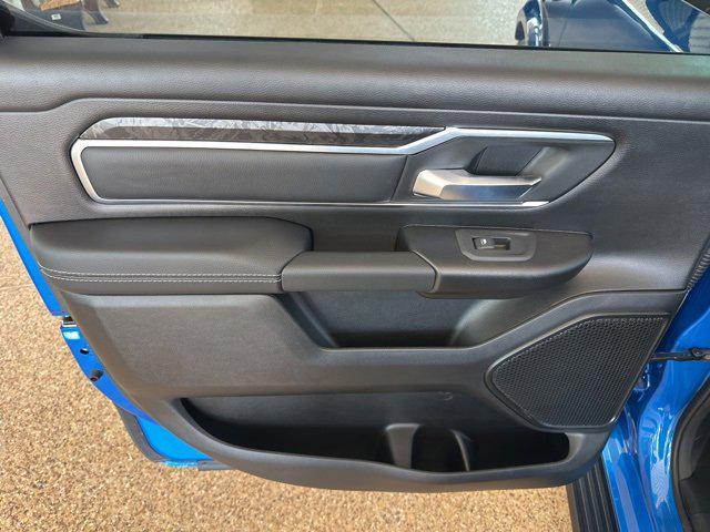 2025 Ram 1500 Big Horn Crew Cab 4x4 5'7" Box