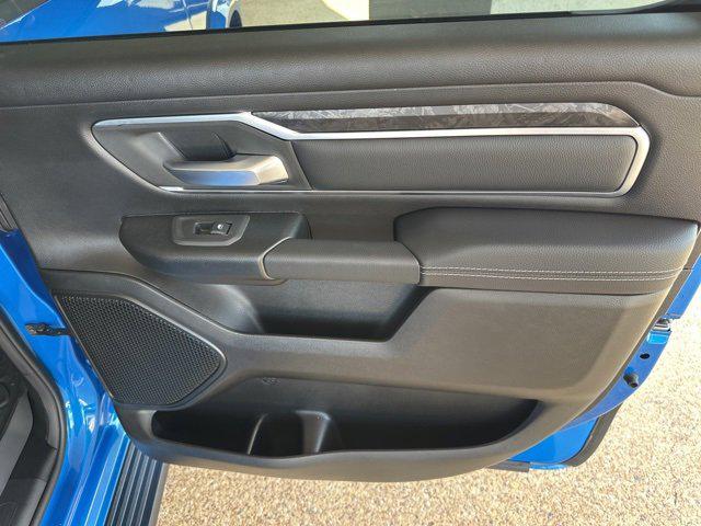 2025 Ram 1500 Big Horn Crew Cab 4x4 5'7" Box