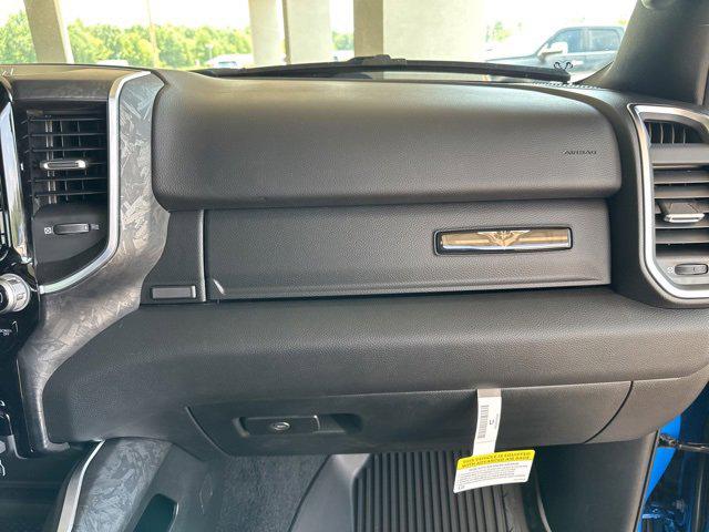 2025 Ram 1500 Big Horn Crew Cab 4x4 5'7" Box