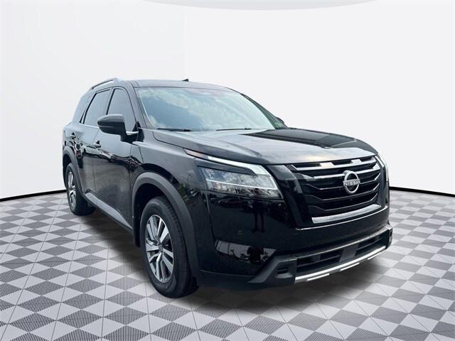 2024 Nissan Pathfinder SL 4WD