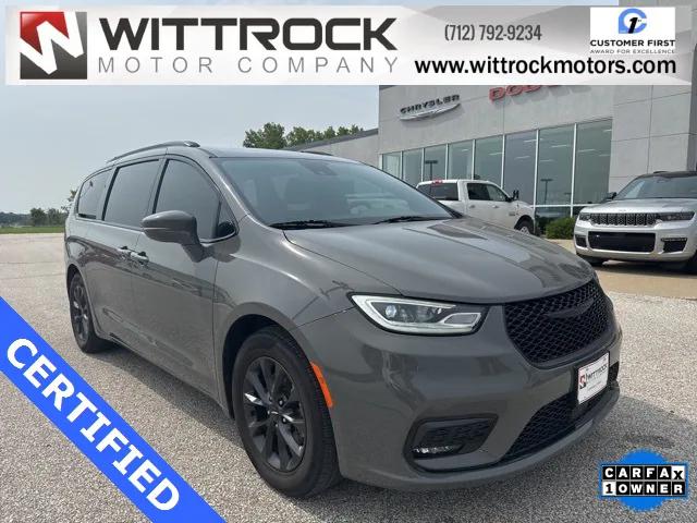 2022 Chrysler Pacifica Touring L