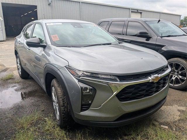 2025 Chevrolet Trax FWD LS