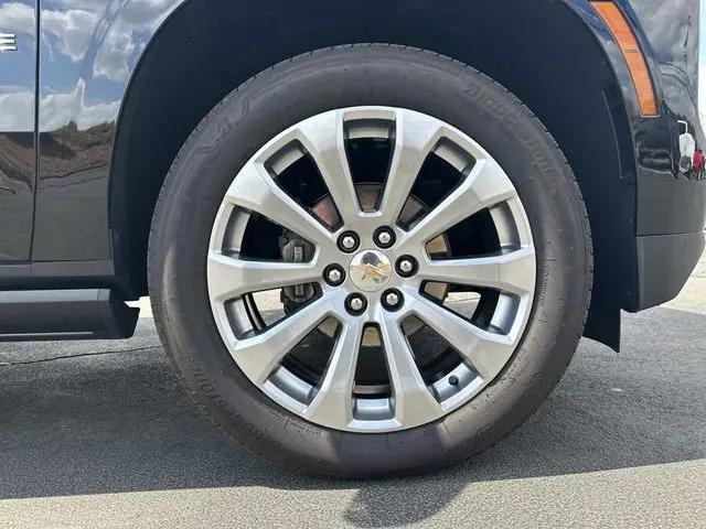 2025 Chevrolet Tahoe 2WD Premier