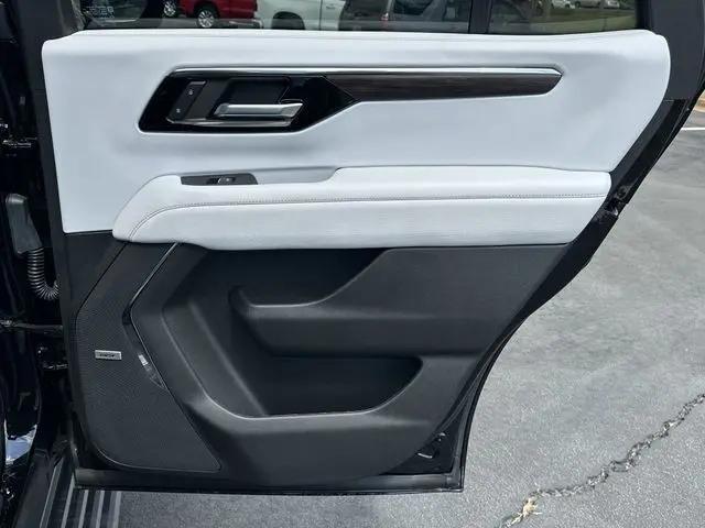 2025 Chevrolet Tahoe 2WD Premier