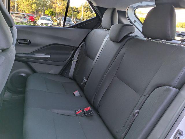 2025 Nissan Kicks S