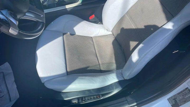 2005 BMW Z4 2.5i