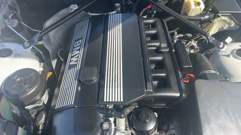 2005 BMW Z4 2.5i