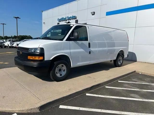 2025 Chevrolet Express Cargo Van RWD 3500 Extended Wheelbase WT