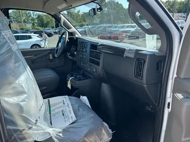 2025 Chevrolet Express Cargo Van RWD 3500 Extended Wheelbase WT