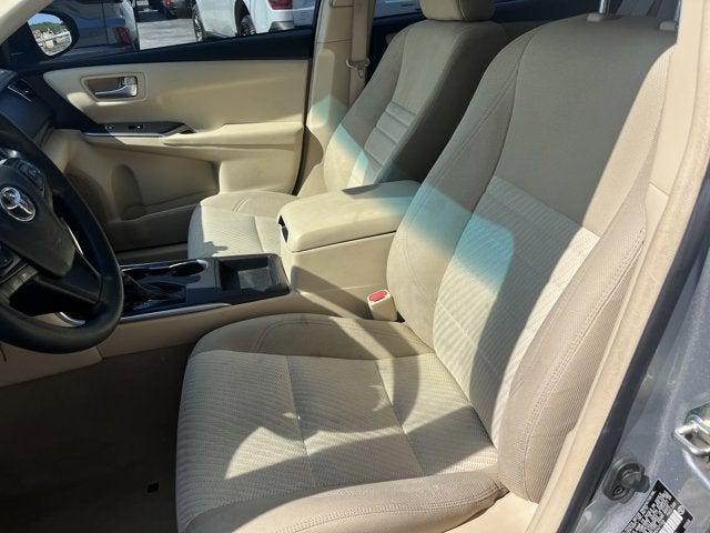 2017 Toyota Camry LE