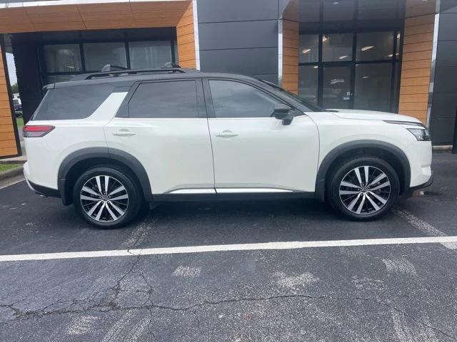 2023 Nissan Pathfinder Platinum 4WD