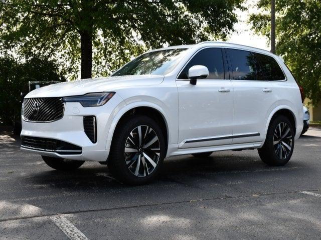2025 Volvo XC90 B5 Core