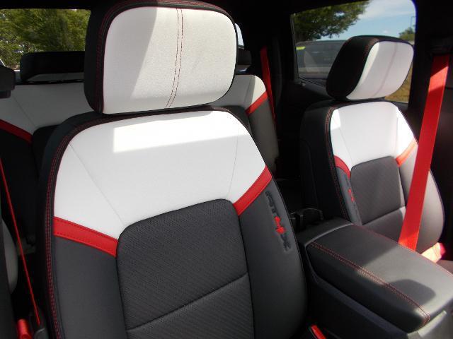 2026 GMC Canyon AT4X, 4WD