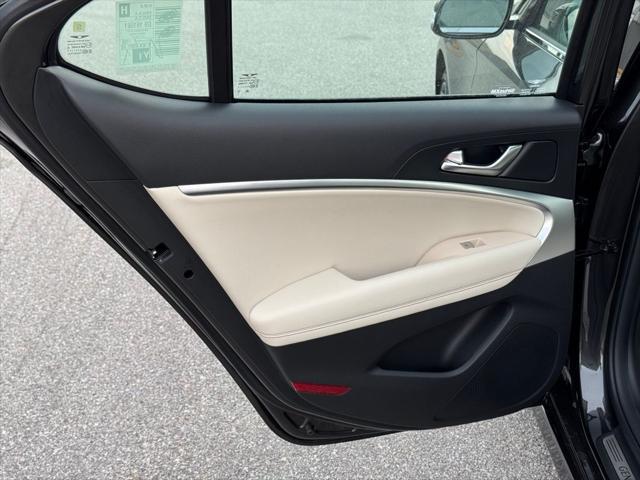 2026 Genesis G70 2.5T RWD
