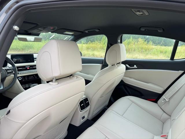 2026 Genesis G70 2.5T RWD