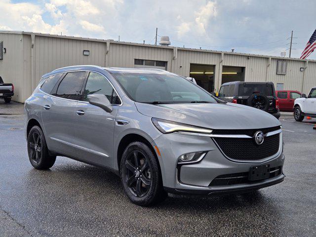 2023 Buick Enclave Essence AWD