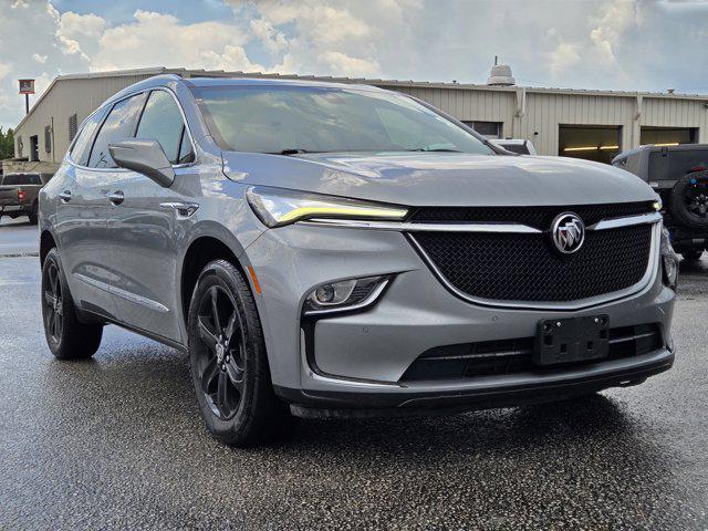 2023 Buick Enclave Essence AWD
