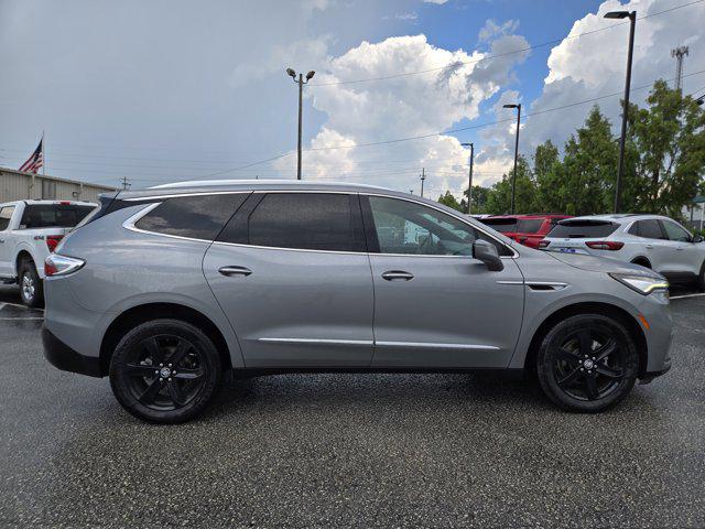 2023 Buick Enclave Essence AWD