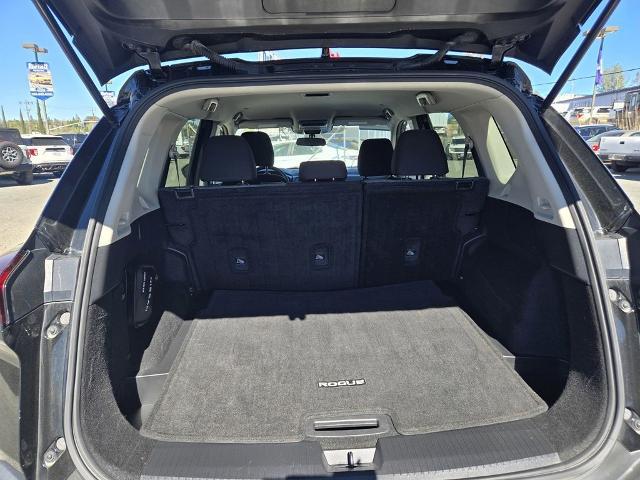 2023 Nissan Rogue SV FWD