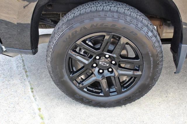 2024 Chevrolet Silverado 1500 4WD Crew Cab Short Bed Custom