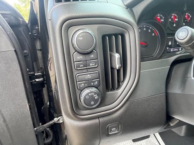 2024 Chevrolet Silverado 1500 4WD Crew Cab Short Bed Custom