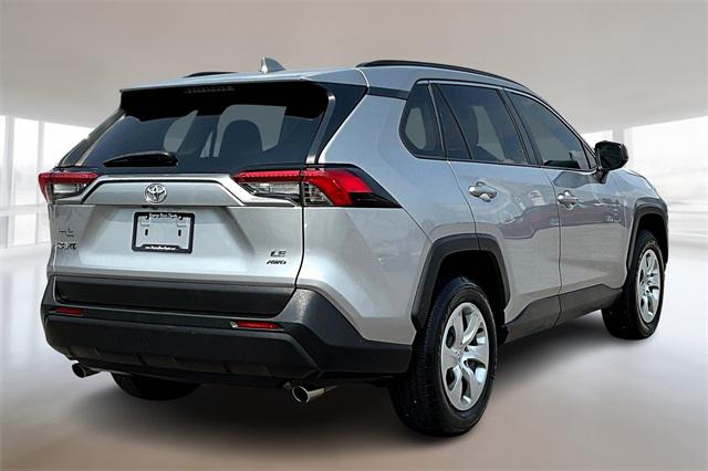 2020 Toyota RAV4 LE