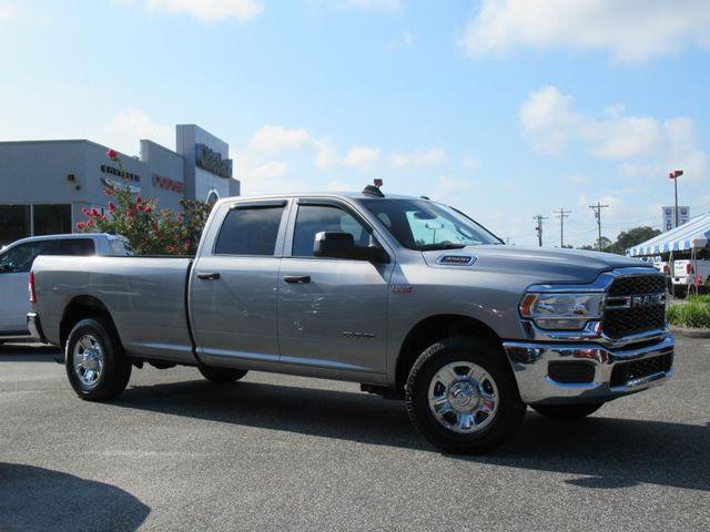 2022 RAM 3500 Tradesman Crew Cab 4x2 8 Box