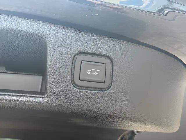 2025 Chevrolet V Blazer eAWD LT