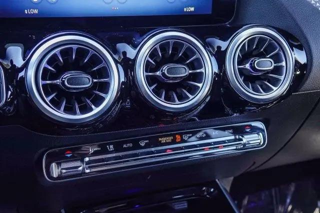 2025 Mercedes-Benz GLA-CLASS 4MATIC