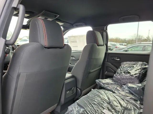 2025 Nissan Frontier Crew Cab PRO-4X 4x4