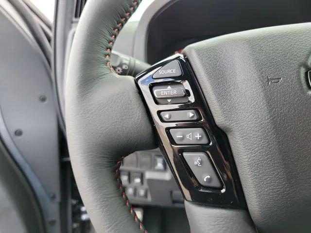 2025 Nissan Frontier Crew Cab PRO-4X 4x4