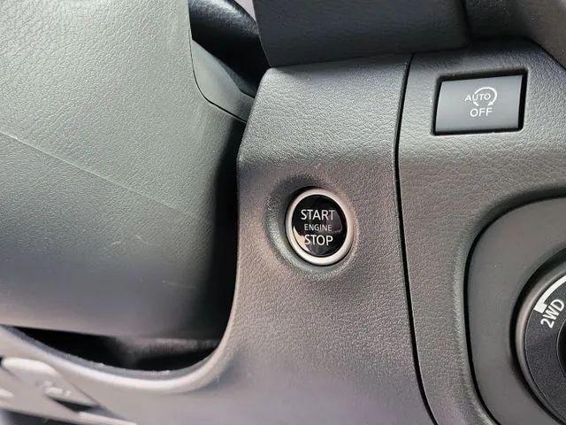 2025 Nissan Frontier Crew Cab PRO-4X 4x4