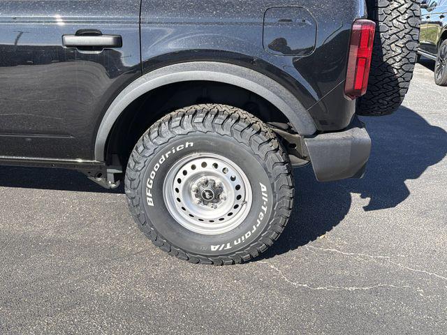 2025 Ford Bronco Base 4 Door 4x4