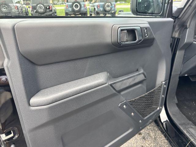 2025 Ford Bronco Base 4 Door 4x4