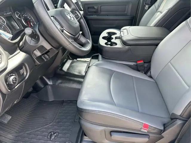 2025 Ram 2500 Tradesman Crew Cab 4x4 6'4" Box