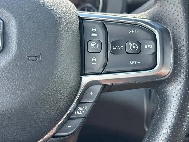 2025 Ram 2500 Tradesman Crew Cab 4x4 6'4" Box
