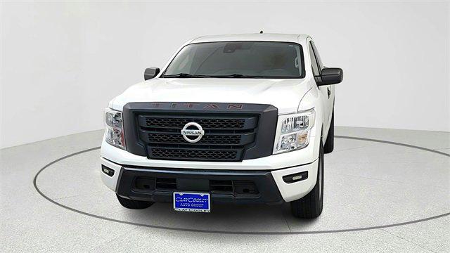2022 Nissan TITAN King Cab S 4x2