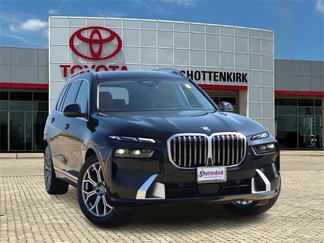 2023 BMW X7 xDrive40i 2023 BMW X7 xDrive40i