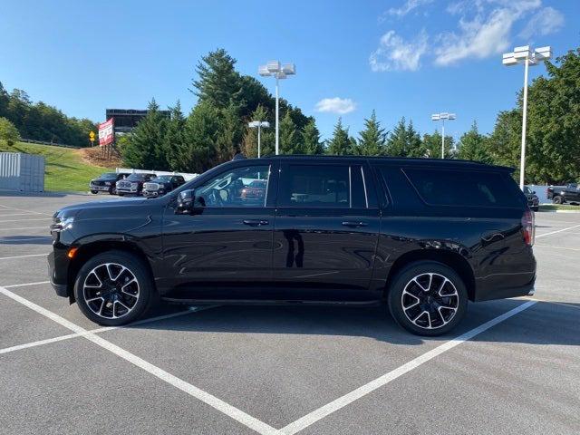 2023 Chevrolet Suburban 4WD RST