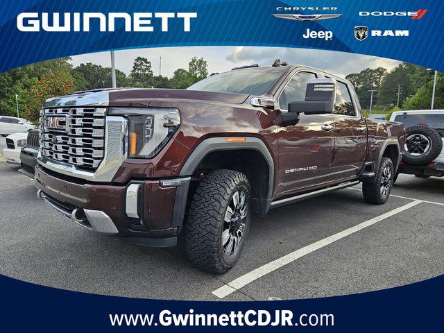 2024 GMC Sierra 2500HD 4WD Crew Cab Standard Bed Denali