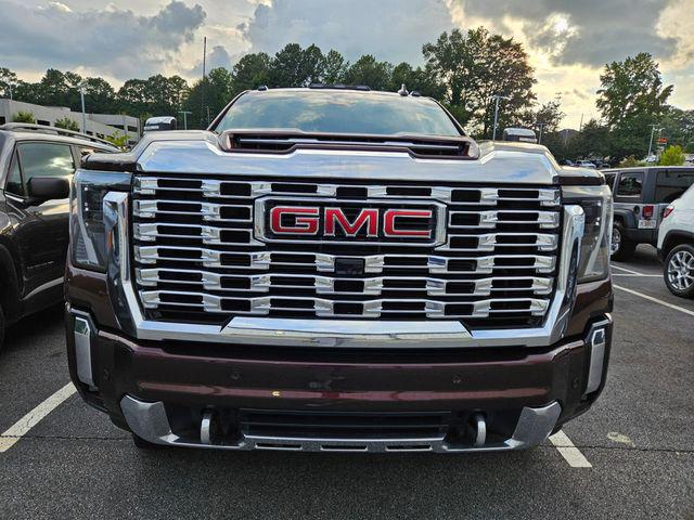 2024 GMC Sierra 2500HD 4WD Crew Cab Standard Bed Denali