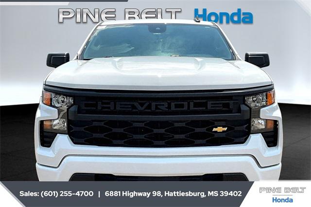 2023 Chevrolet Silverado 1500 4WD Double Cab Standard Bed Custom