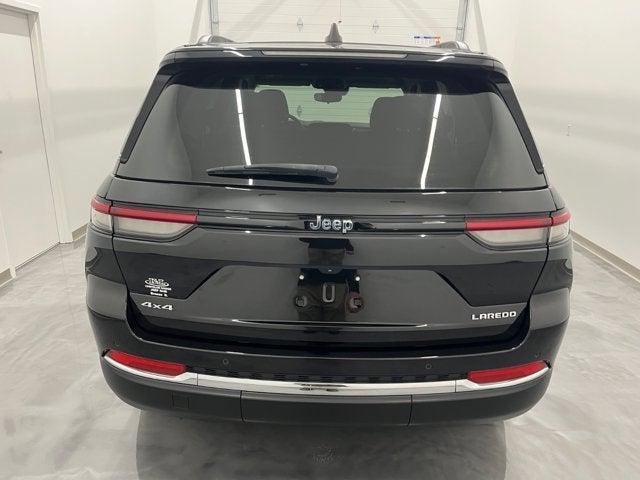 2023 Jeep Grand Cherokee Laredo X 4x4