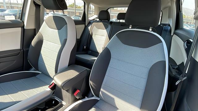 2025 Volkswagen Taos 1.5T S