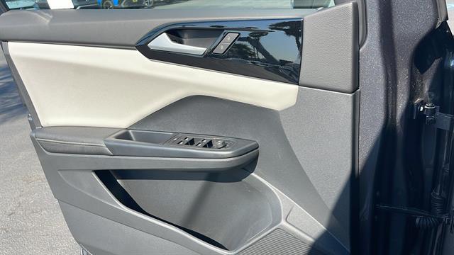 2025 Volkswagen Taos 1.5T S