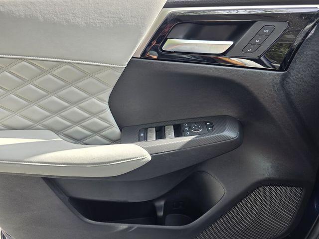 2025 Mitsubishi Outlander PHEV SEL S-AWC