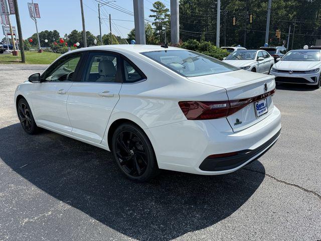 2025 Volkswagen Jetta 1.5T SE