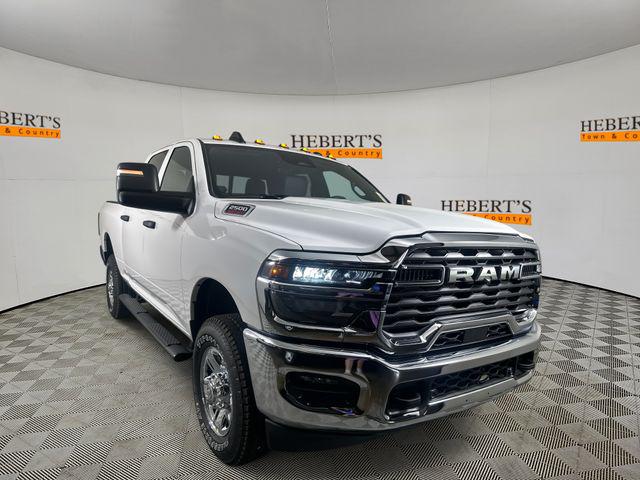 2026 RAM Ram 2500 RAM 2500 TRADESMAN CREW CAB 4X4 64 BOX