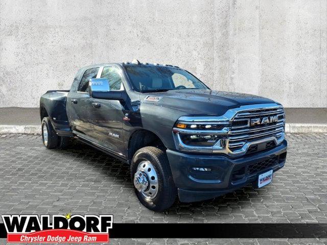 2026 RAM Ram 3500 RAM 3500 LARAMIE MEGA CAB 4X4 64 BOX 2026 RAM Ram 3500 RAM 3500 LARAMIE MEGA CAB 4X4 64 BOX